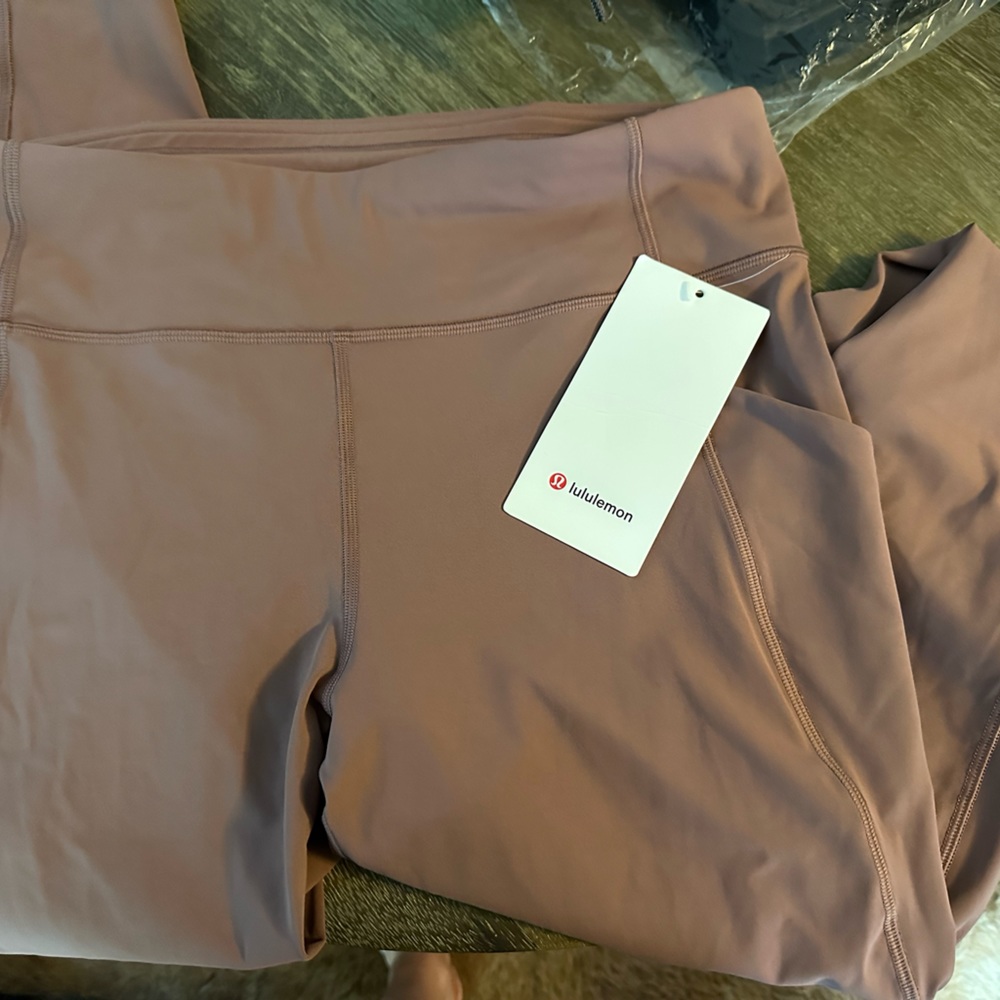 Mauve colored new lululemon leggings brand new